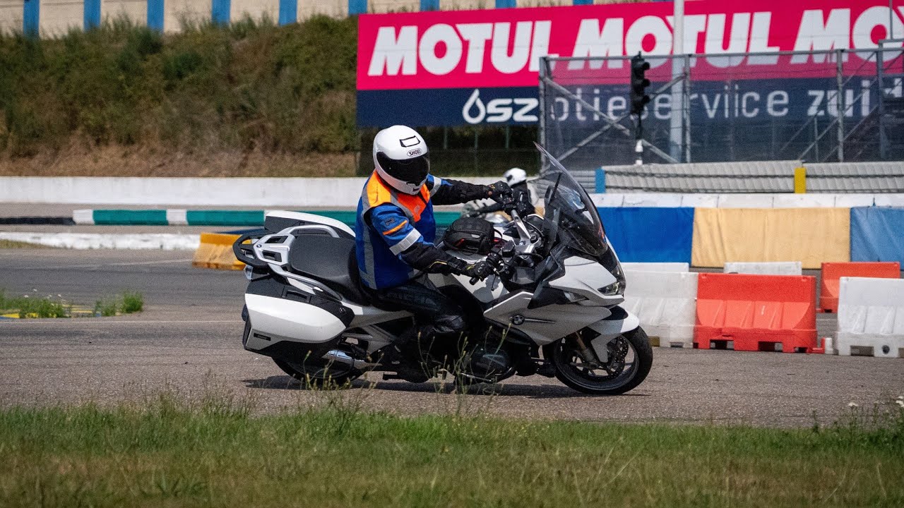 KNMV Riders Academy - Motortraining Bochten Level 2 (VRO) - Venray