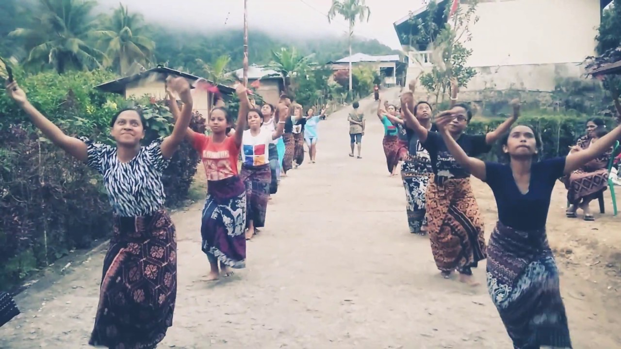 Tarian Penjemputan Maumere (Soka Papak)