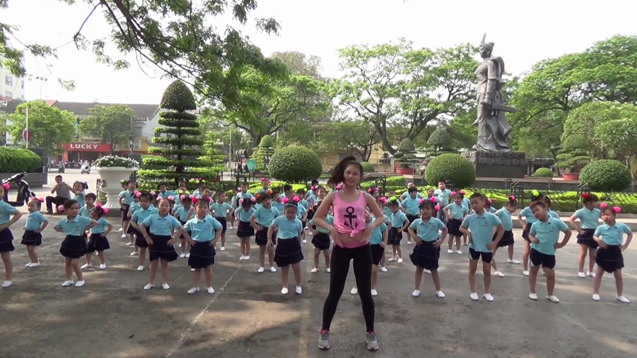LỚP HỌC AEROBIC CỦA TRƯỜNG MẦM NON KITTY HẢI PH&Ograve;NG