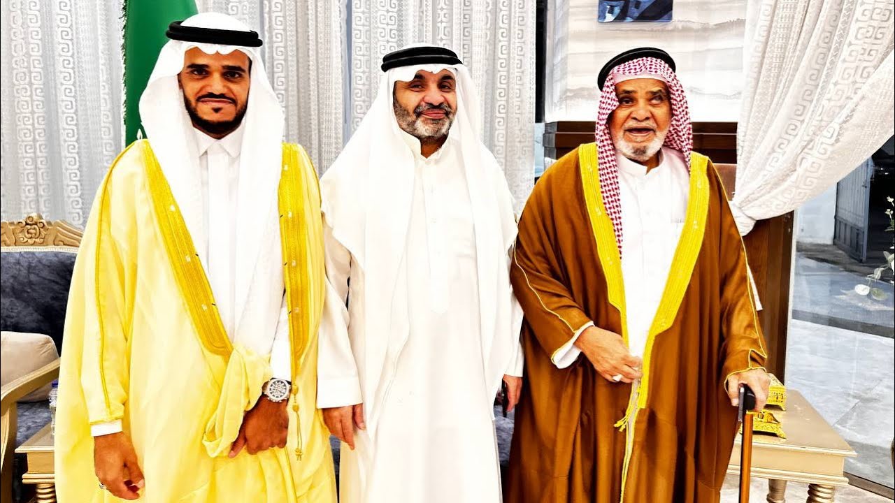 كامل حفل الاستاذ عبدالله بن مسعد الاحمدي بمناسبة زواج ابنه محمد . تصوير رائــد الاحمدي