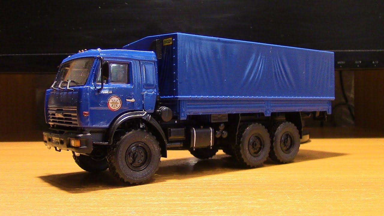 Сборка масштабной модели Камаз 43118 AVD models