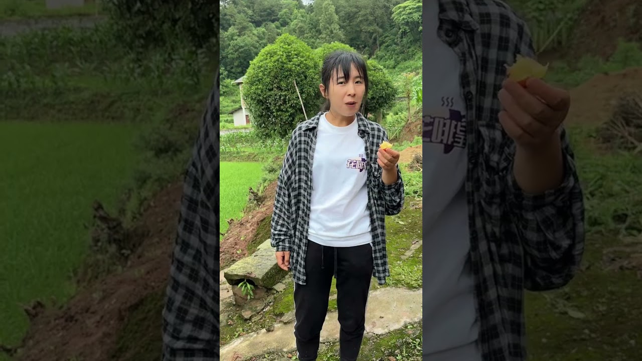 爷爷好久没出门了  溜达一圈#我的乡村生活 #记录真实生活 #摘李子#村溜子 #农村生活欢乐多