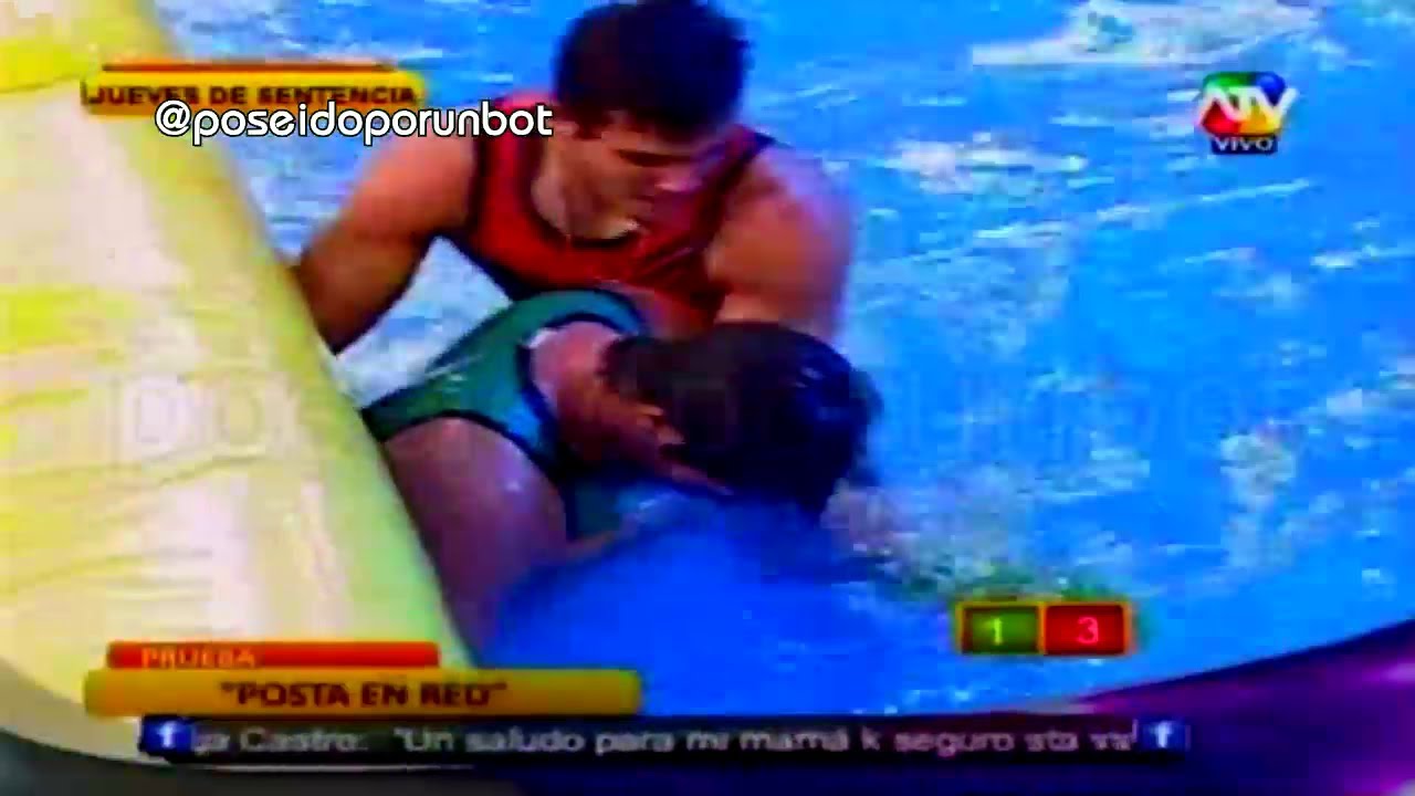 COMBATE: Mario Irivarren Golpea a Israel con la Rodilla 10/10/13