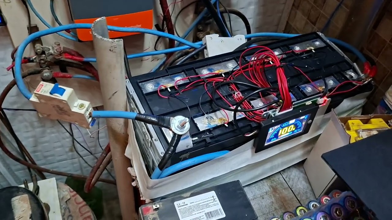 MEU SISTEMA  SOLAR  OFF GRID  24 HORAS  LIGADO!!