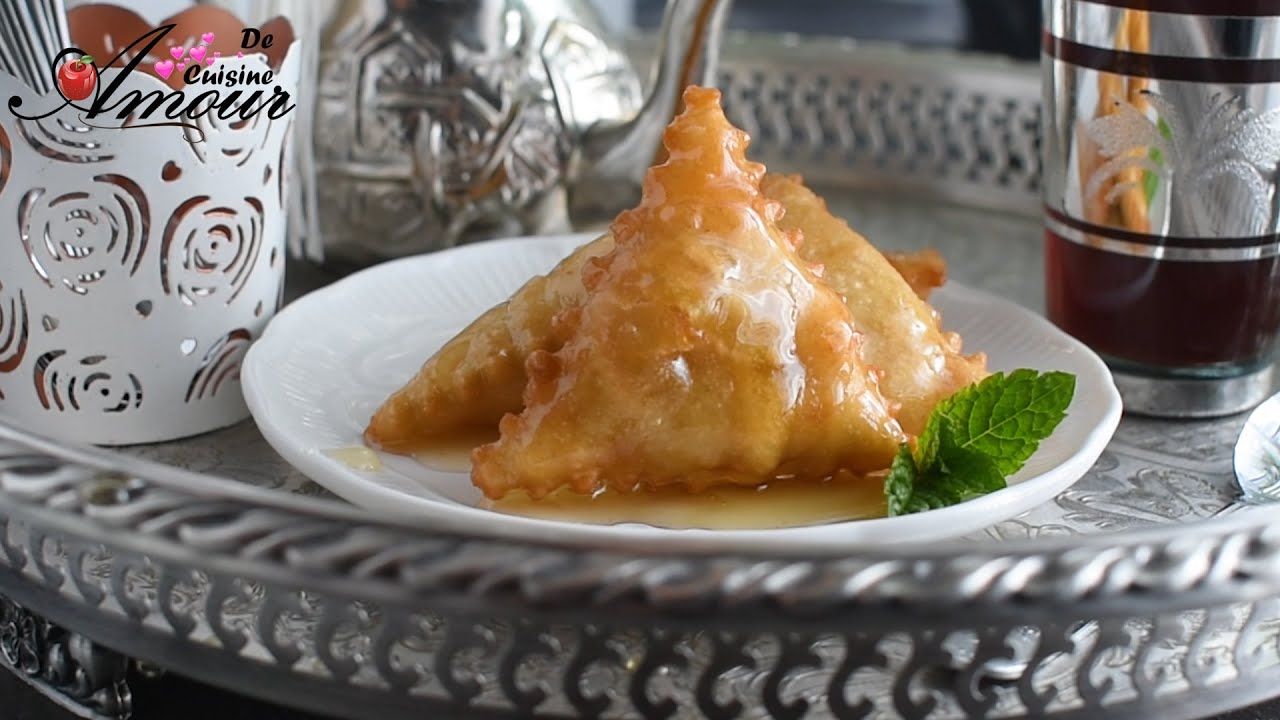 samsa, gateau algérien au miel, samoussa aux amandes