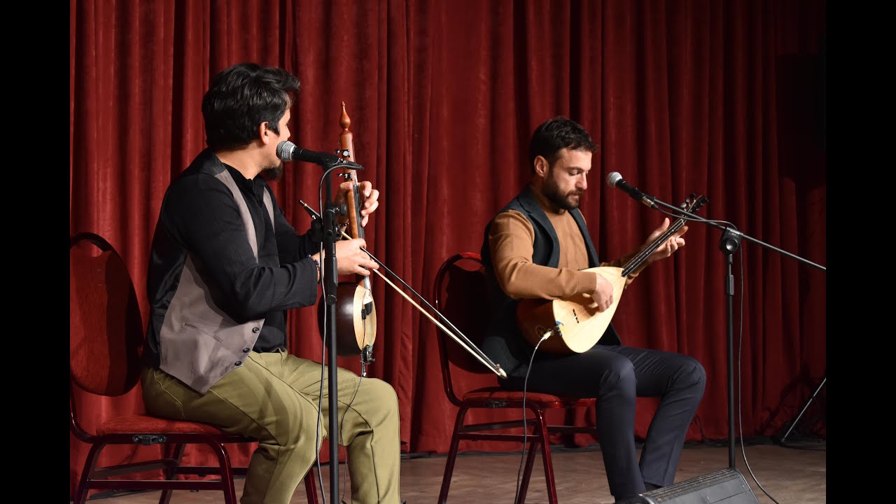 Uğur &Ouml;n&uuml;r & Umut S&uuml;l&uuml;noğlu - Yolcu