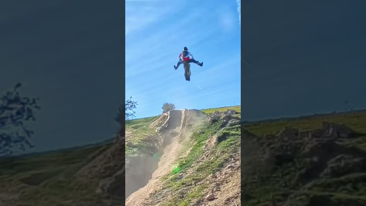 прыгаем.. #starkvarg #dirtbike #motorcycle #mx #freestyle