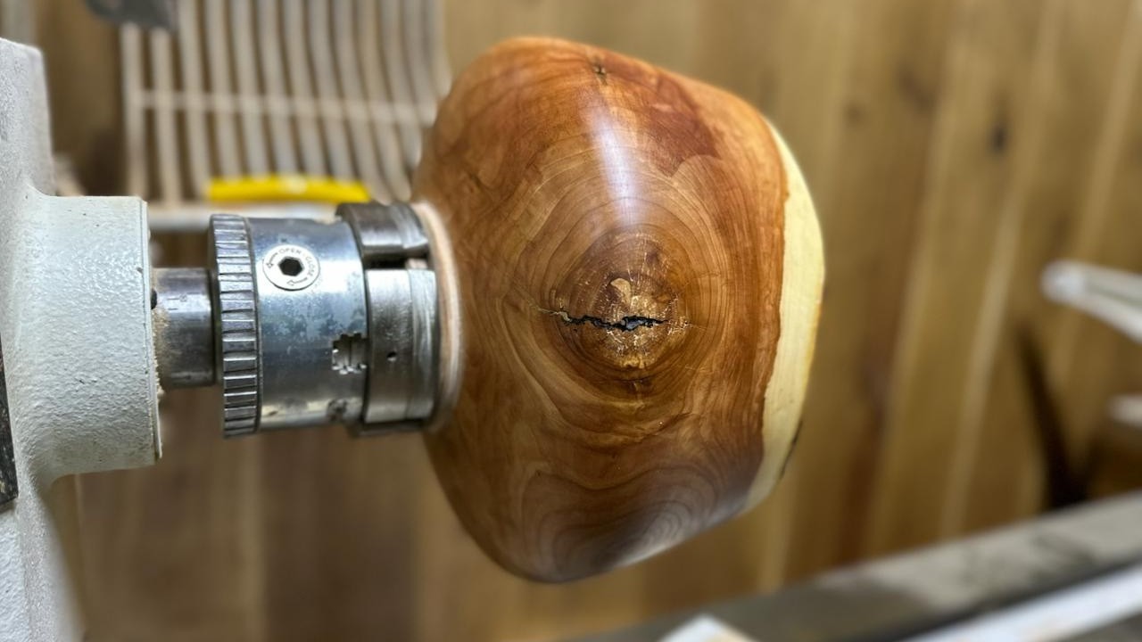 Turning an Ugly Apple Crotch into a Stunning Bowl | Woodturning