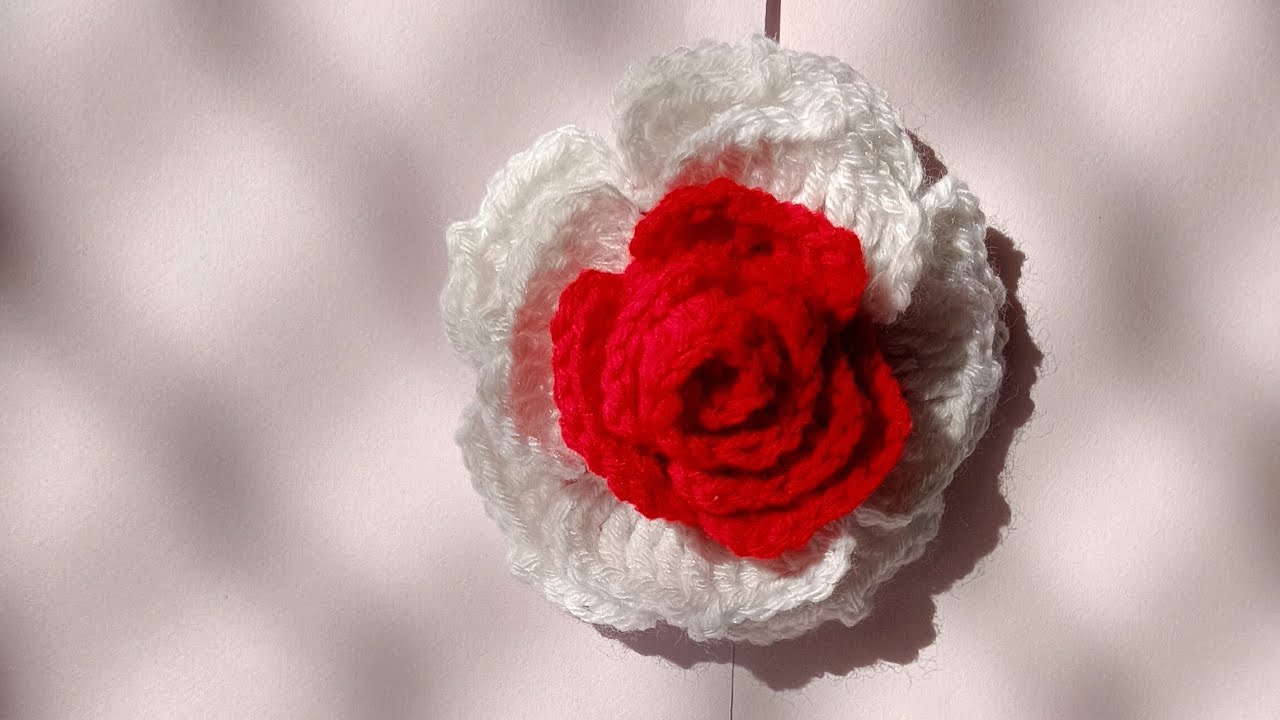 Crochet hair clip #hair clip #crochethairclip #radhekrishna #crochet @kurzgesagt 
