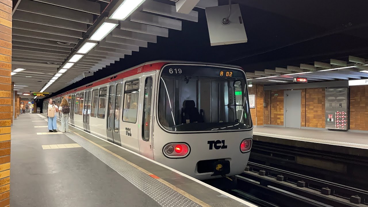 Immersion sur la ligne A du métro Lyonnais à la station Perrache - réseau TCL
