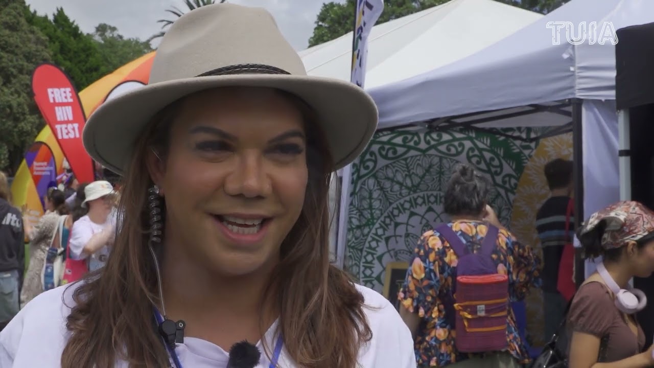 Kei te mura o te ahi ētahi o ngā mema torangapū i te Big Gay Out