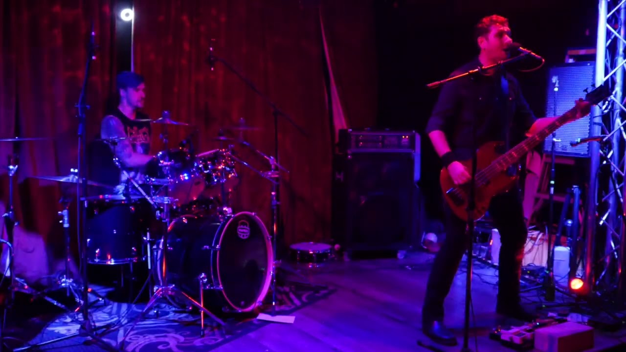 deafened - you know something is wrong when zombies eat each other LIVE