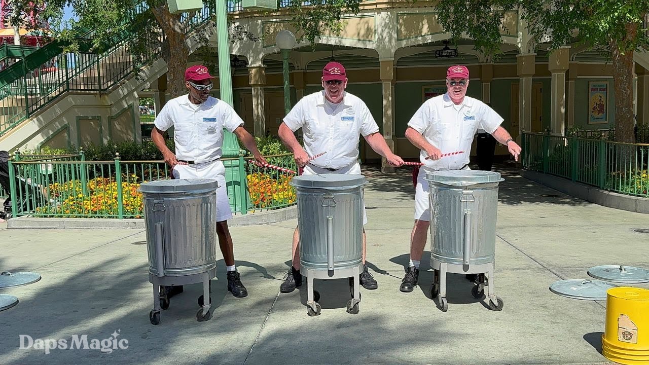 Trash Can Trio | Disney California Adventure | Disneyland Resort 2024 4K