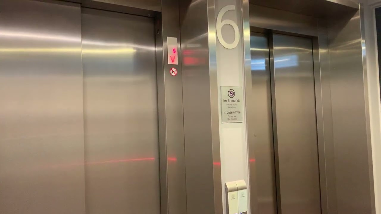 2.X Schindler 3300 Premier Inn Nürnberg City Centre Hotel Bahnhofstraße 14, Nürnberg, Germany