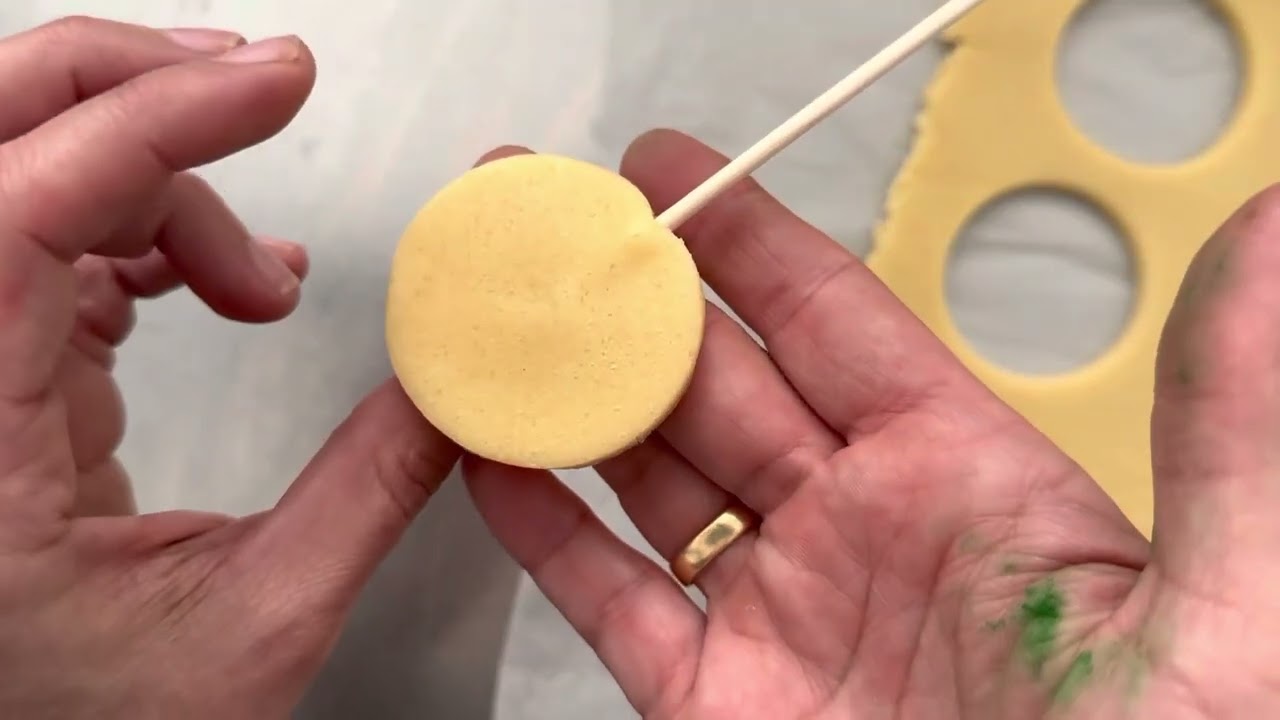 Cómo poner palito a nuestras galletas