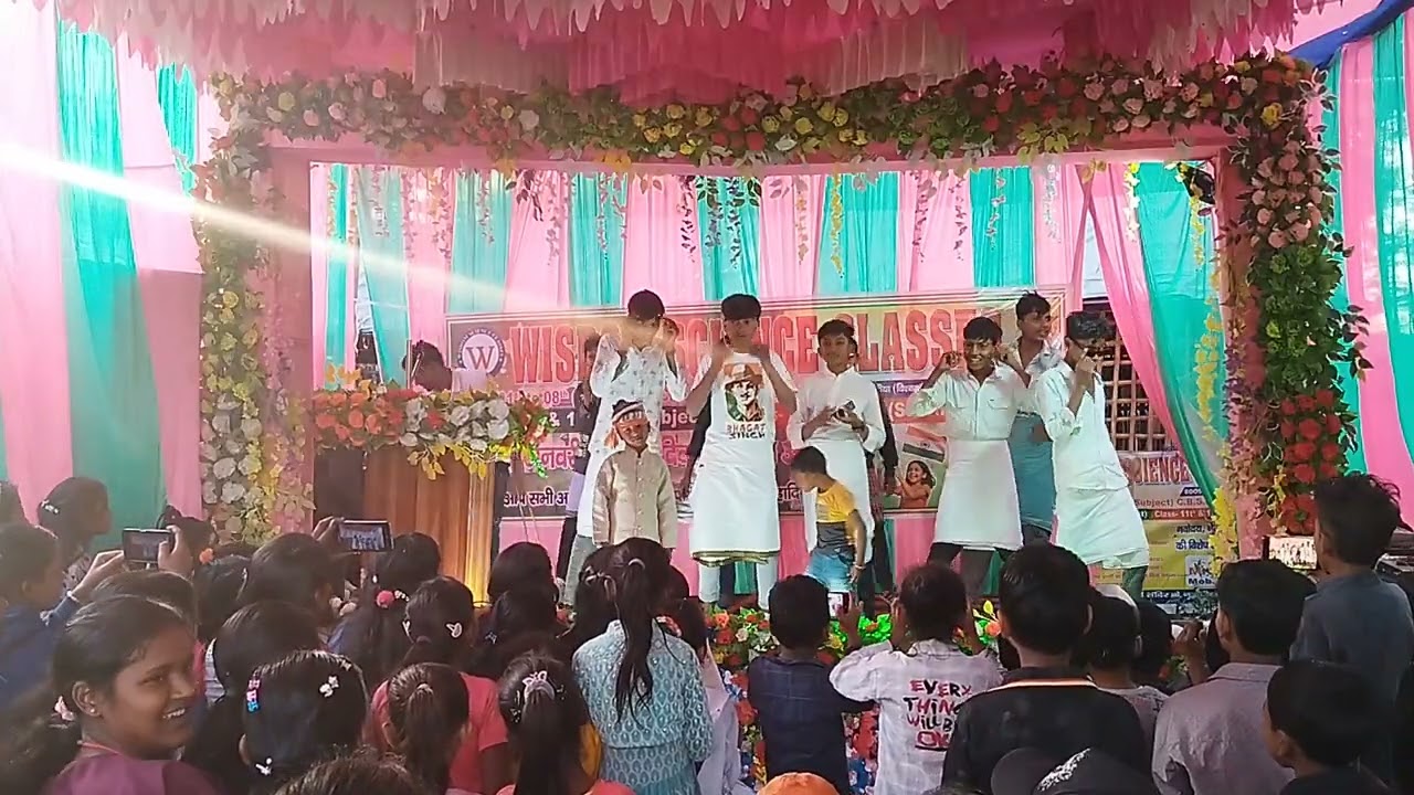 Republic day ke Shubh avsar per vidyarthiyon ke dwara Lungi Dance #wisdomscienceclasses 