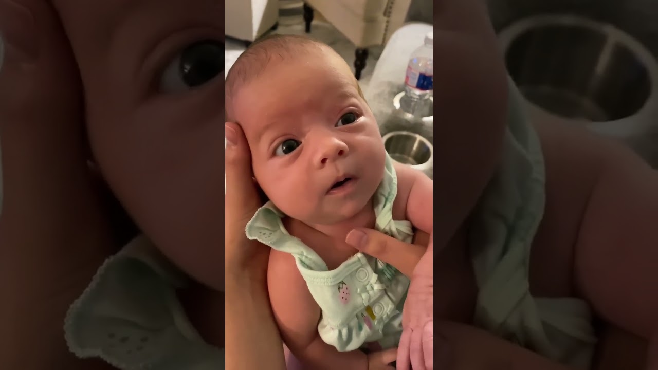 Baby&rsquo;s First Smile #newborn