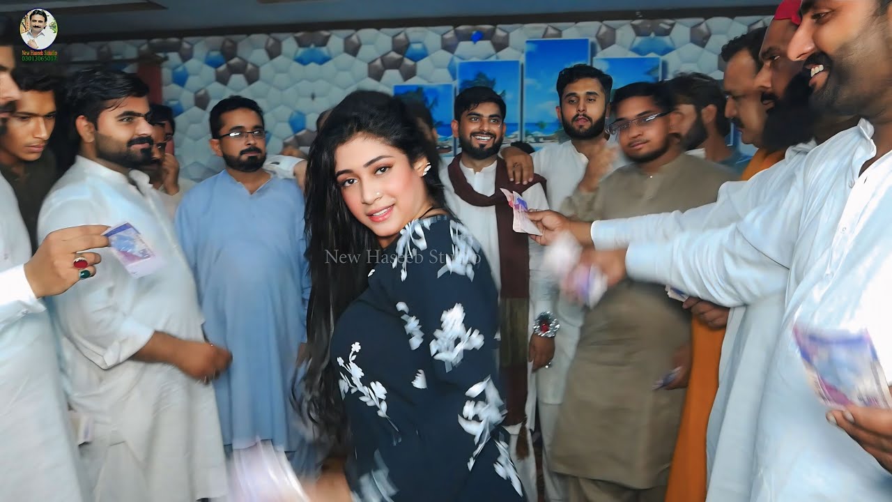 Diamond Fiza Malik Mahi Mahi Ishq Da Charkha Chale Pakistani mujra New Haseeb Studio