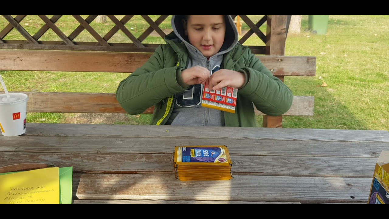 UNBOXING FIFA 365 2022 FULL BOX!OTVARAMO DRUGU KUTIJU,DOBILI RONALDA, LEVANDOVSKOG NEJMARA, RAMOSA!
