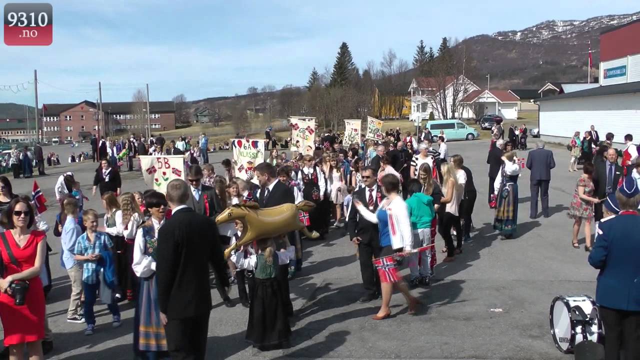 Barnetoget i Sørreisa - 17.mai 2013