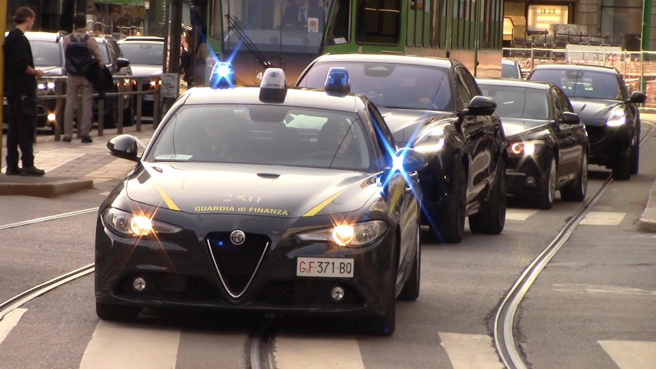 GUARDIA DI FINANZA IN SIRENA SCORTA DELEGAZIONI G7 VERSO PALAZZO LOMBARDIA
