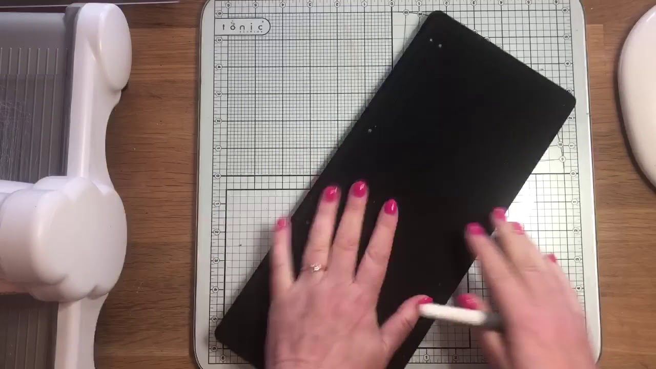 How to use the Eileen Hull Sizzix Journal die