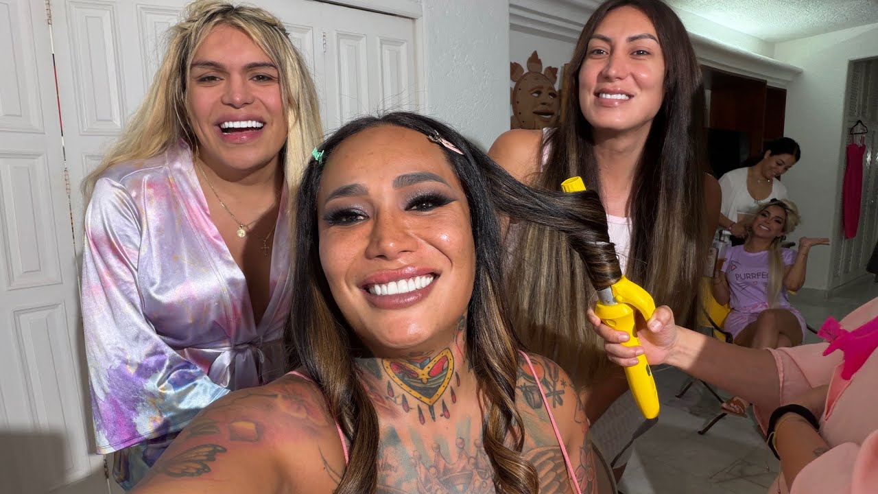 Kary Torres Oficial está en vivo maquillándonos