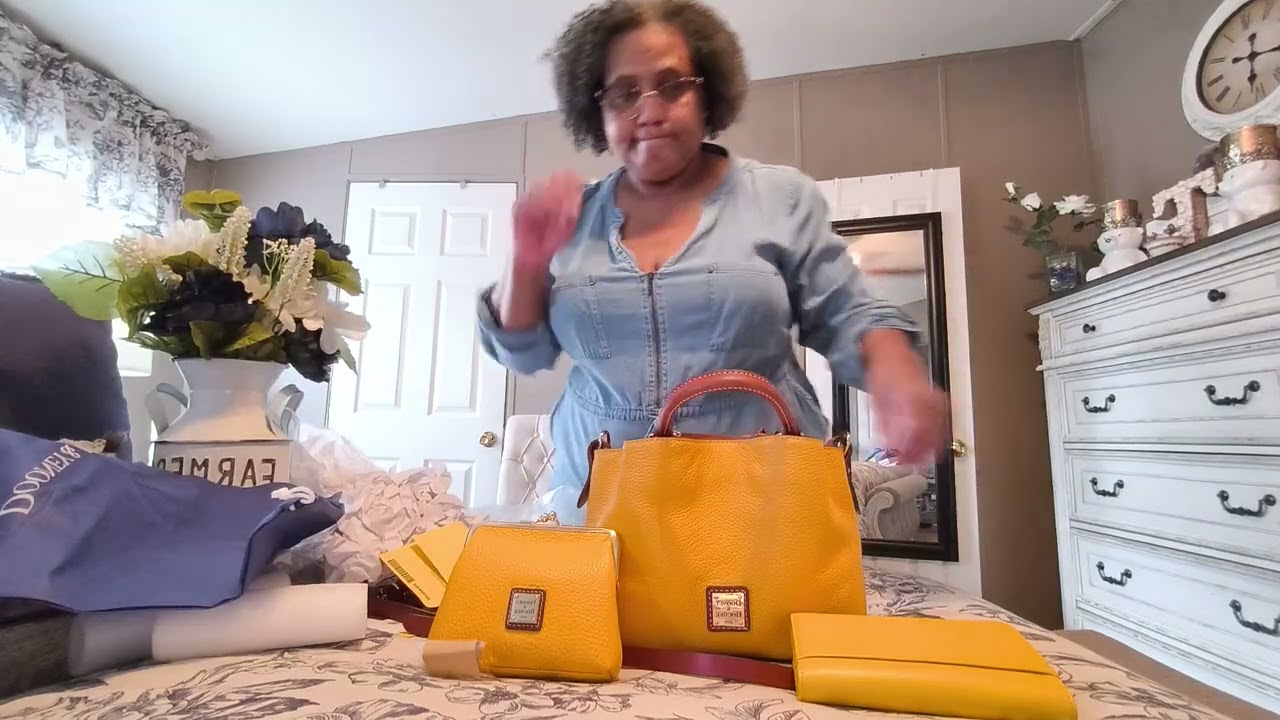 Battle of the yellows  Dooney & Bourke  unboxing. See what I got.🥰