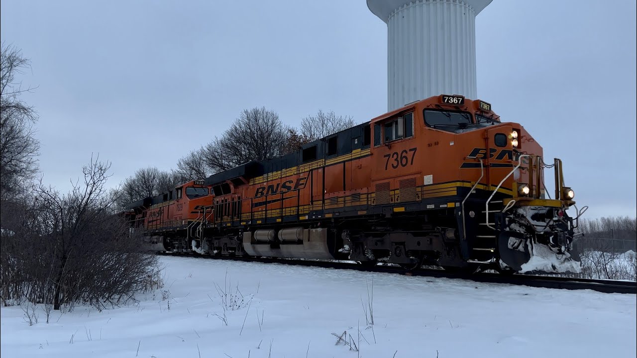 Heavy Taconite Train (U-KEEMAD) on BNSF Hinckley Sub