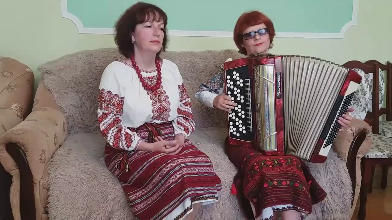 М. Ткач, С. Сабадаш.  Марічка. Виконує сімейний дует сестер Ольги та Галини Соколишин 