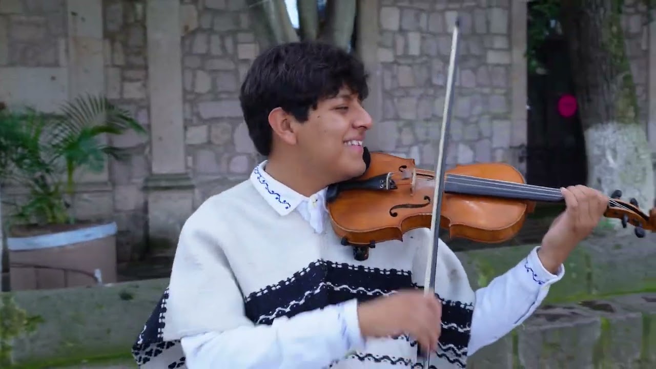 Ilusión 98 - La Orquesta Ireta Keri que te hará vibrar al ritmo de nuestras raíces!