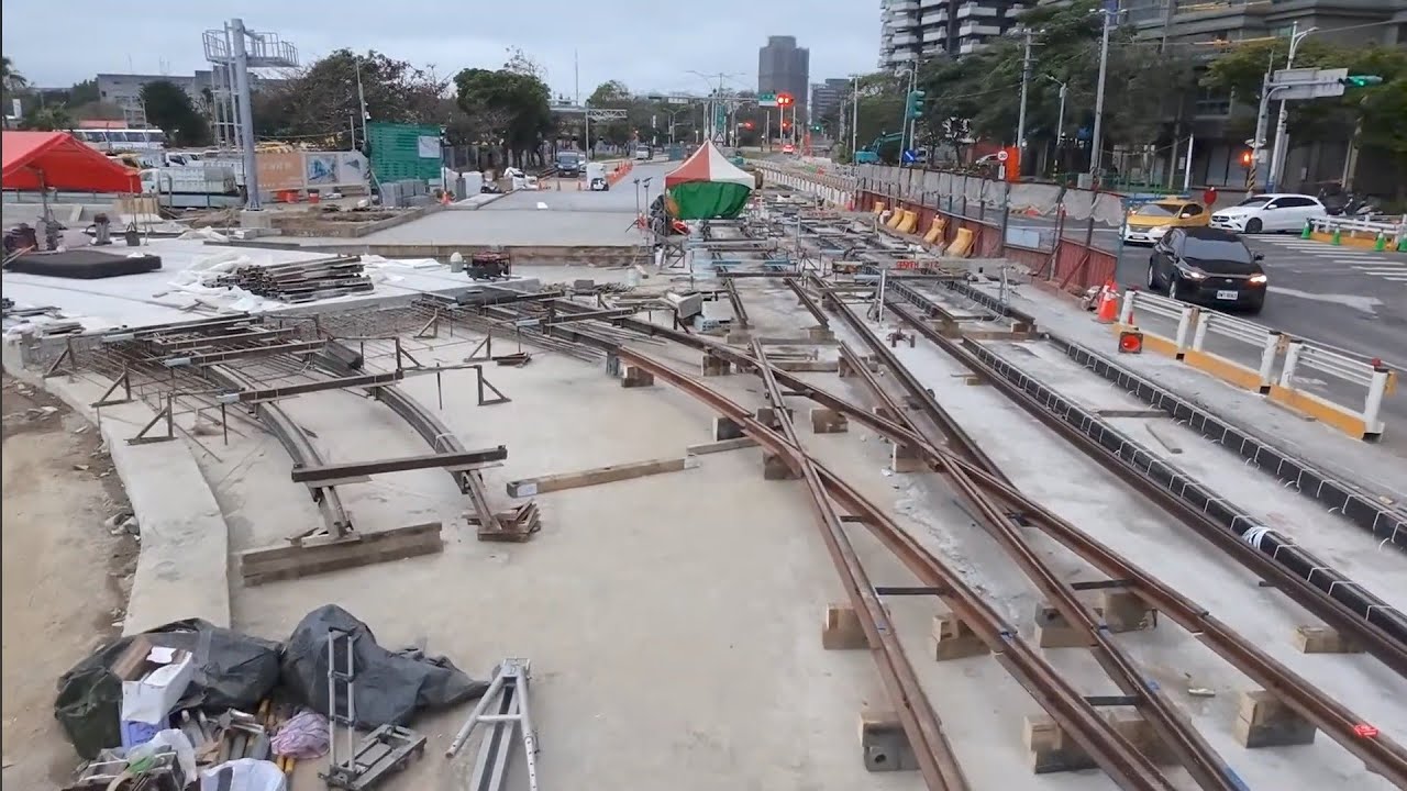 2026.03.19  淡江大橋  靜靜地 輕軌 鐵軌 施工近況觀察