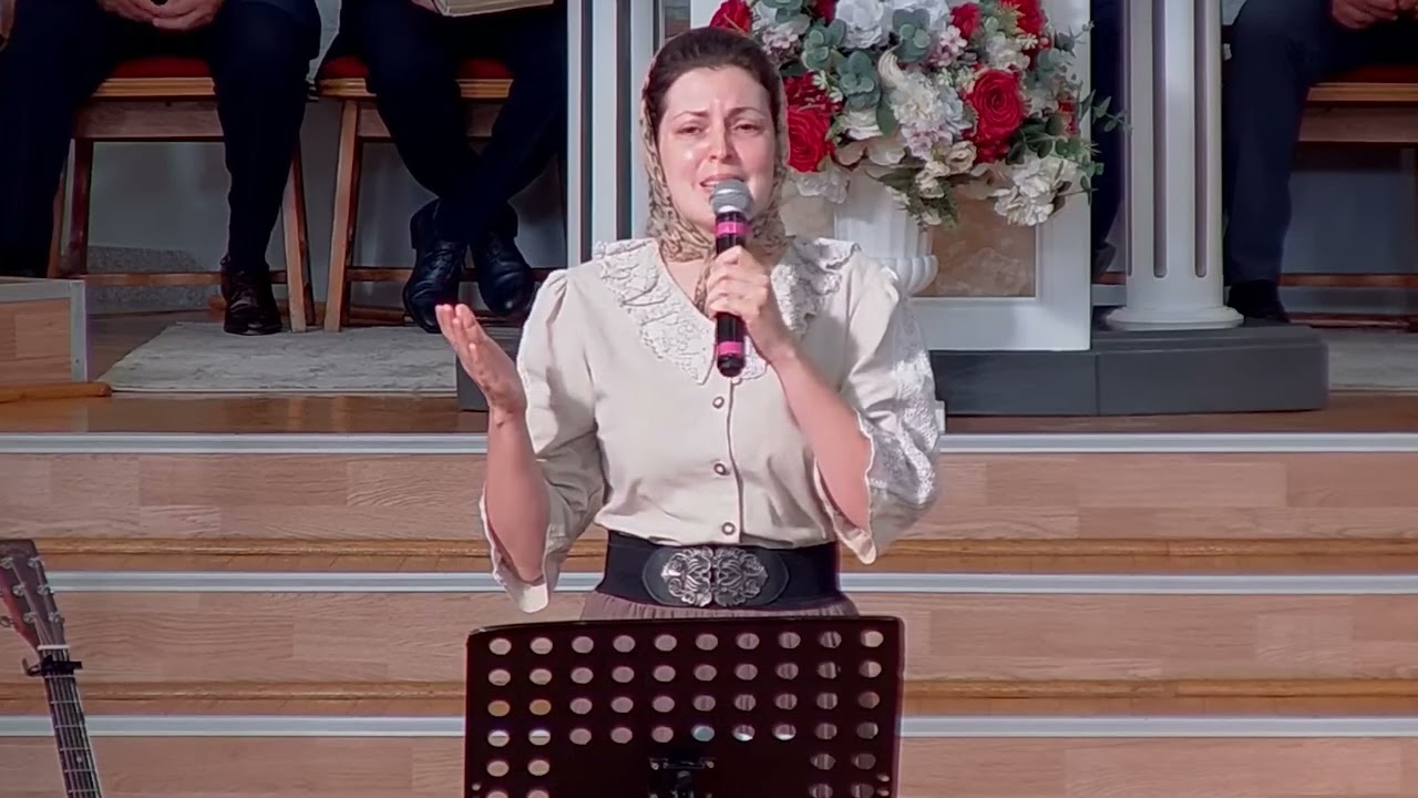Alexandra Remețan *Răsună un glas venit din cer*