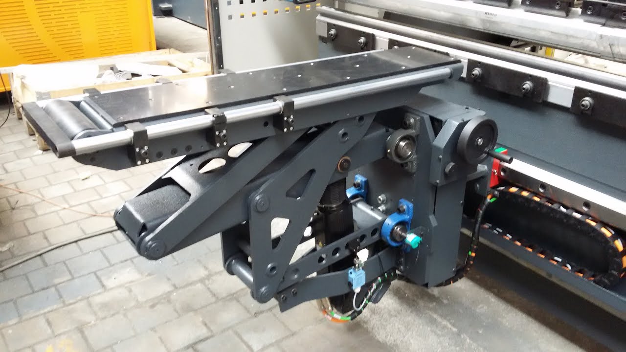 EUROMASTER S with Sheet Following System