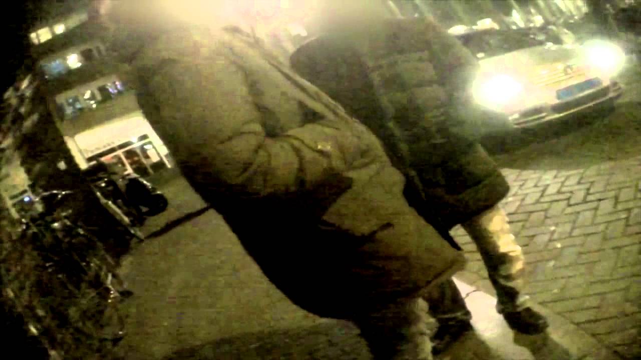 PowLitie 14 april 2014: Kort broekje dragen = lul krijgen