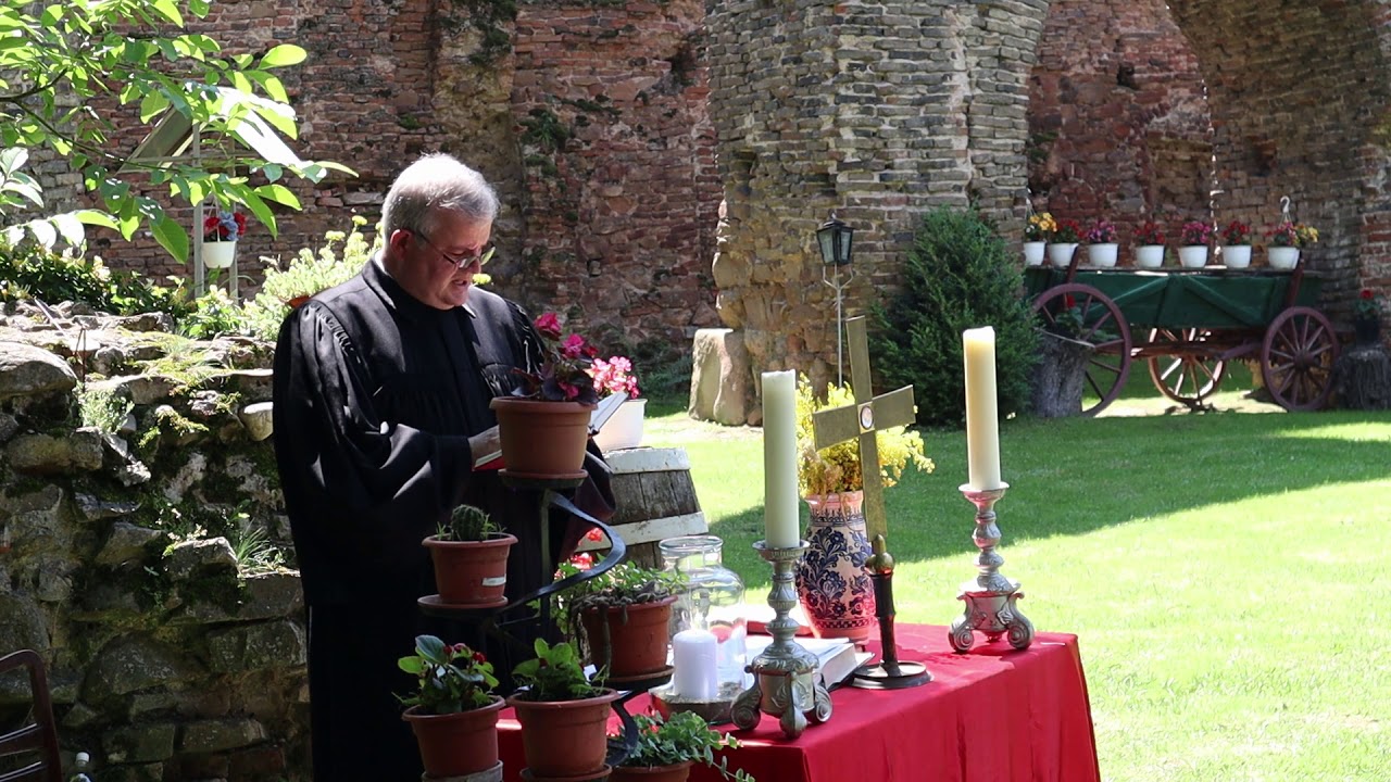 Gottesdienst Stolzenburg Burghof Juni 2020