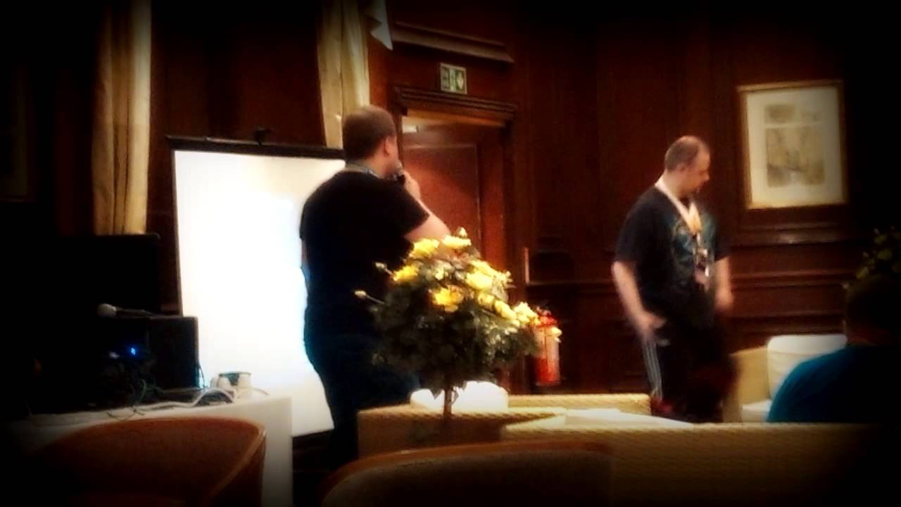 YoshiChief sings at Confuzzled! Frank Sinatra - My Way