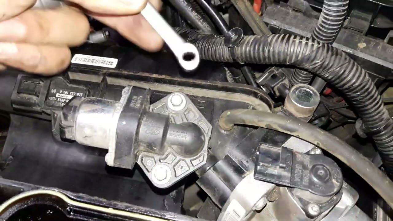 ONDE FICA LOCALIZADO E COMO TROCAR O SENSOR MAP E O AUTADOR DA MARCHA LENTA FORD ZETEC ROCAM?VEJA!