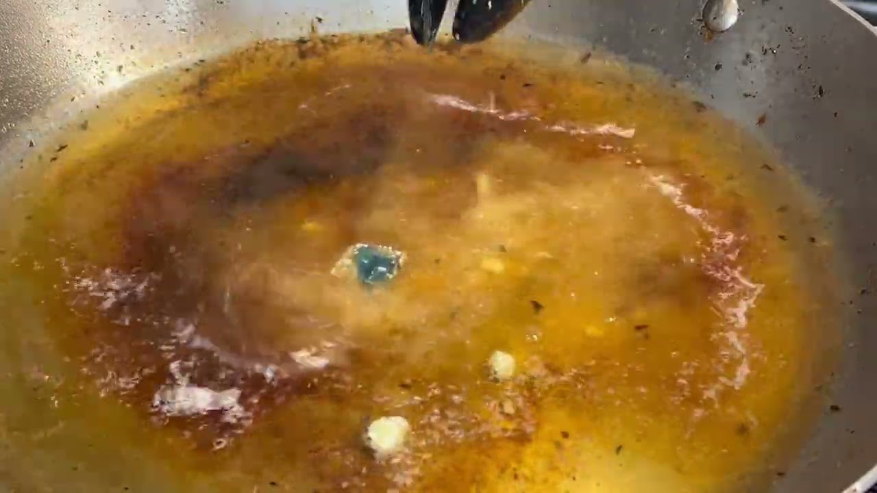 Cleaning Stainless Steel Pans Effortlessly