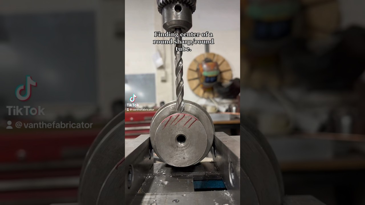 Finding center-ish of a round bar #drill #drilling #milling