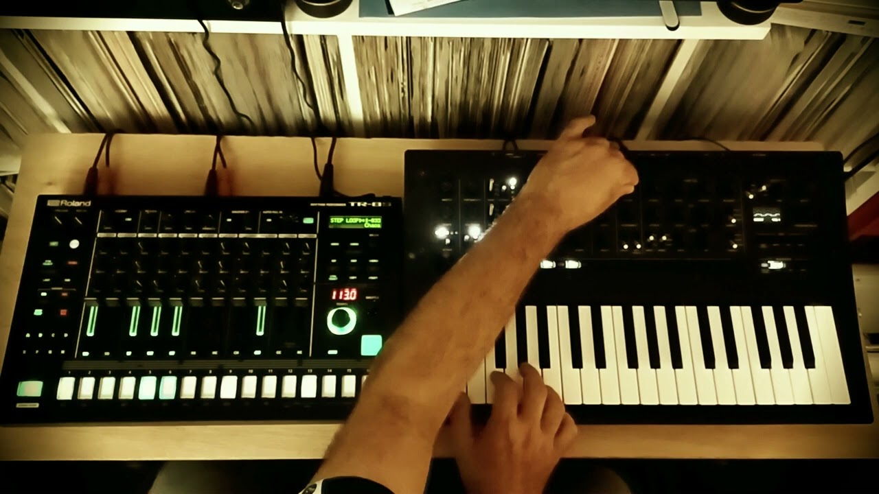 Krostif - Sleepless | w/ Roland TR8-S & Korg Minilogue XD