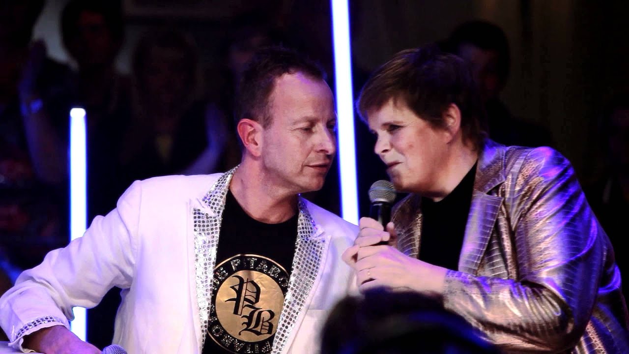 De Pitaboys ft Margriet Hermans 'Alle Mooie Mannen' (annes Café)