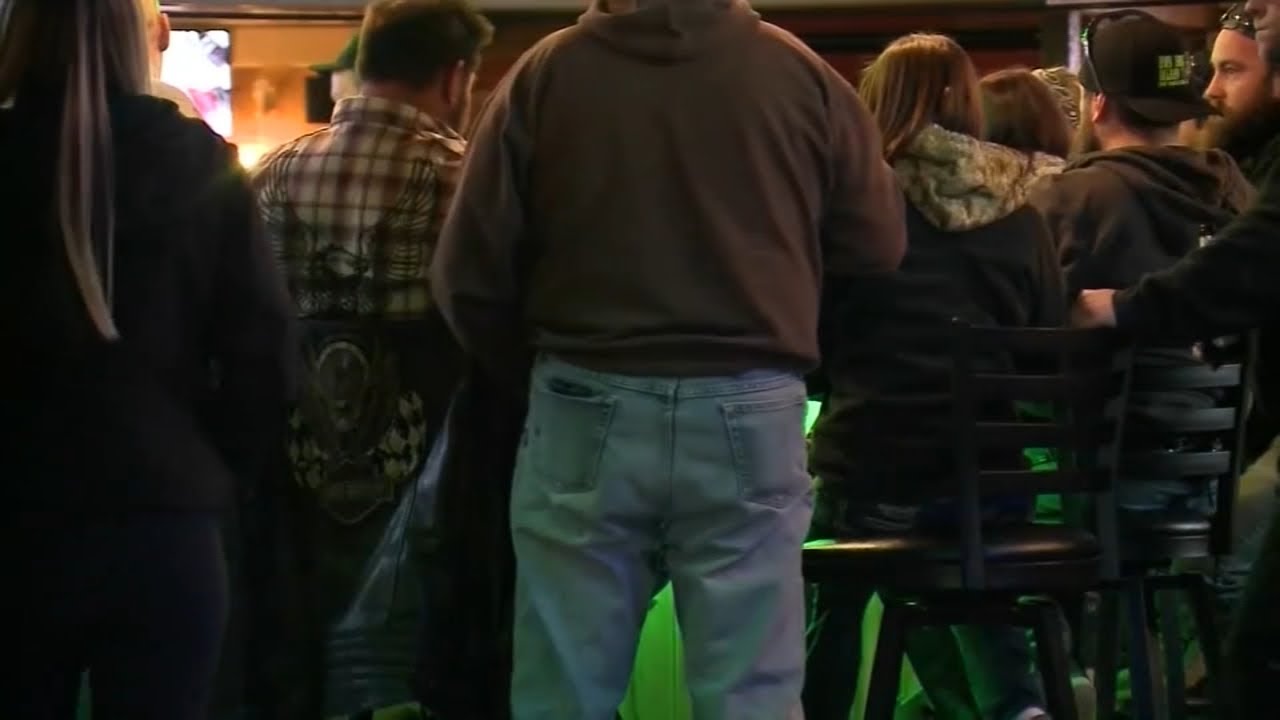 Coronavirus Wisconsin | Crowds pack restaurants, bars after stay-at-home order overruled
