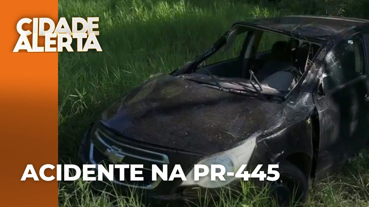 Motorista perde o controle e carro capota na PR-445; mãe levava filha para a escola
