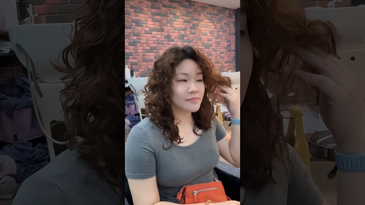 最近搞新配方燙髮，燙完客人頭髮都超級柔軟。客人要被我搞瘋了。水波紋羊毛卷。設計師： #燙髮推薦 benson.line:@609tactn#燙髮#燙髮推薦
