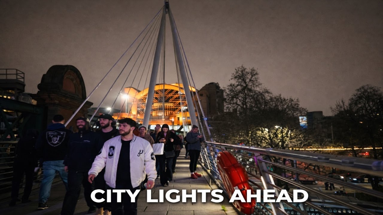London Night Walk Tour in 4K 🌙 | Waterloo to Leicester Square