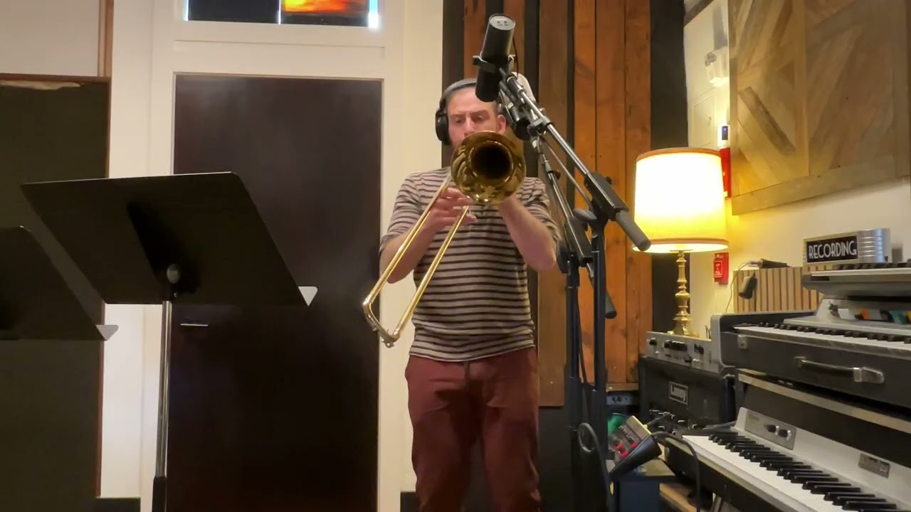 Alex Slomka - I Can't Help It