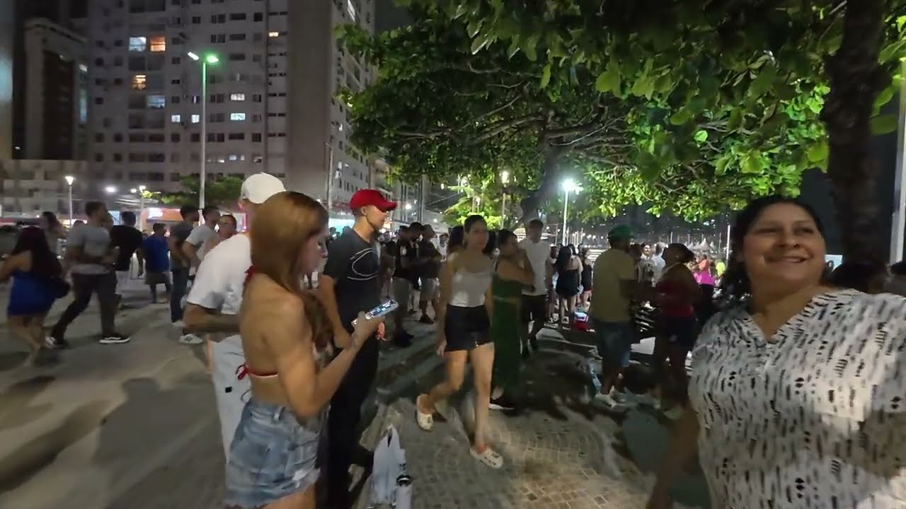 ASSIM FICOU AS RUAS NO CARNAVAL EM BALNEÁRIO CAMBORIÚ 01/03/25