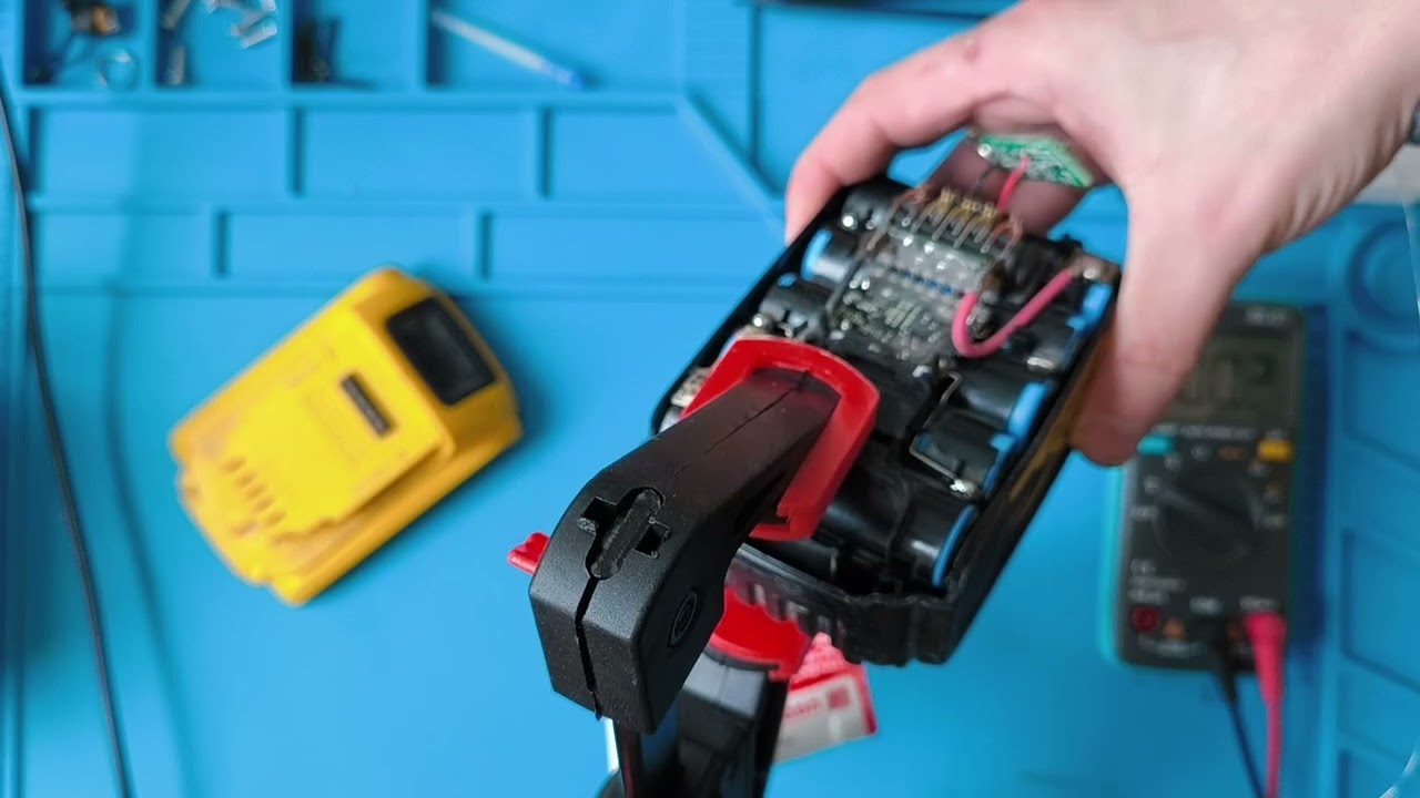 Аккумулятор DeWalt Li-ion 18V 5Ah &ndash; ВТОРАЯ ЖИЗНЬ аккумулятора! Замена банок 18650 своими руками