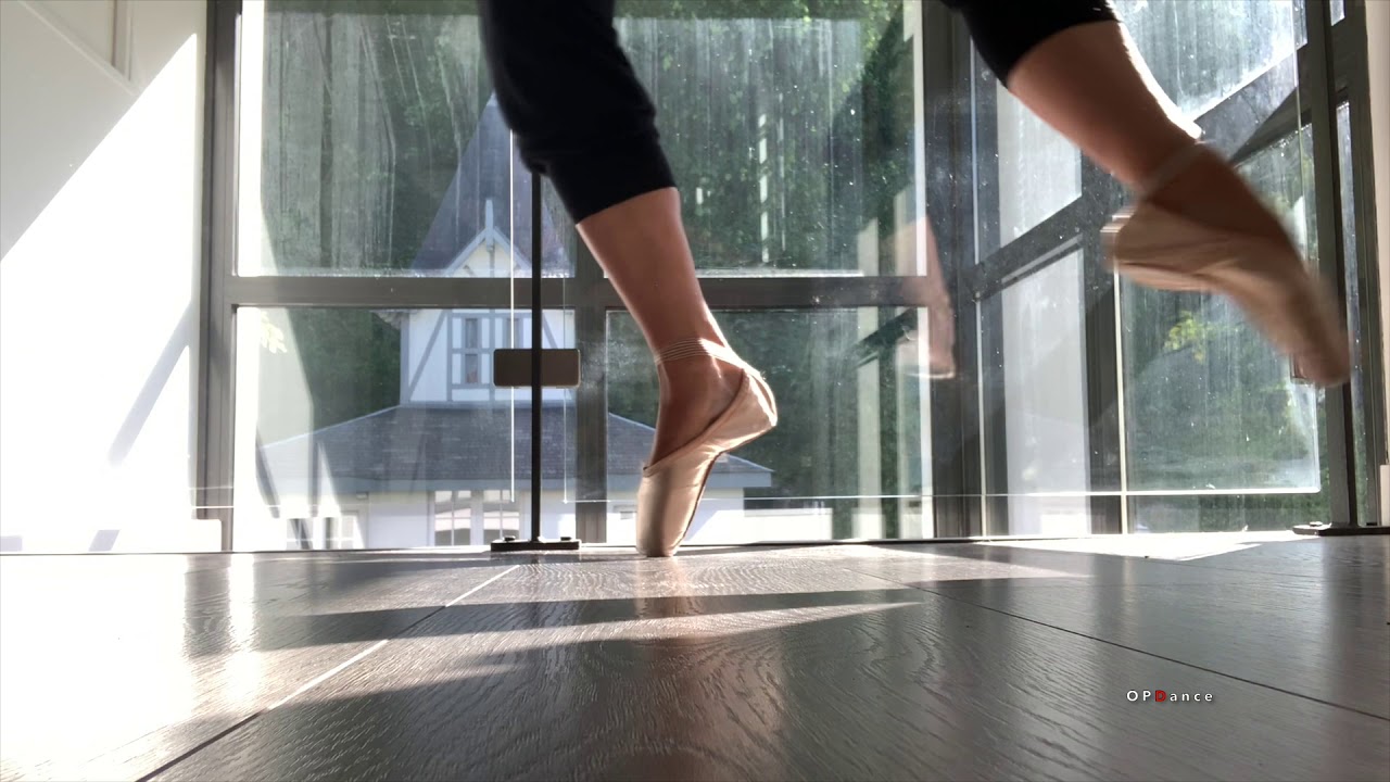 BALLET CLASS 4 WITH The PARIS OPERA BALLET SCHOOL TEACHER GERALDINE WIART